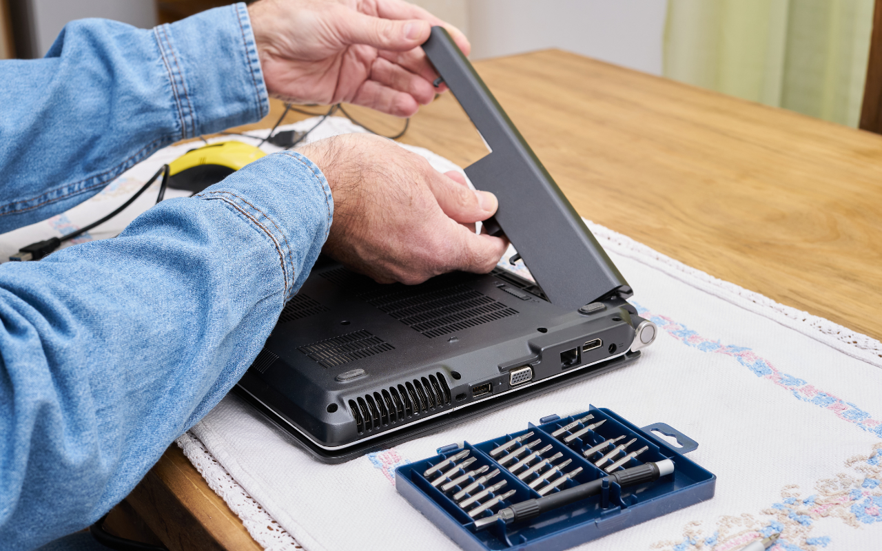 same day laptop battery replacement Brisbane